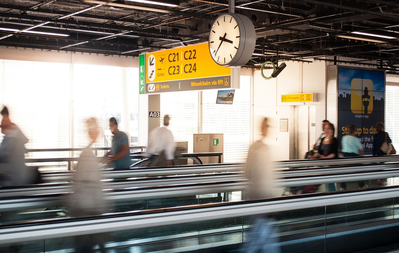 Controversial Flight Caps at Schiphol Spark Debate: Is There a Better Way?