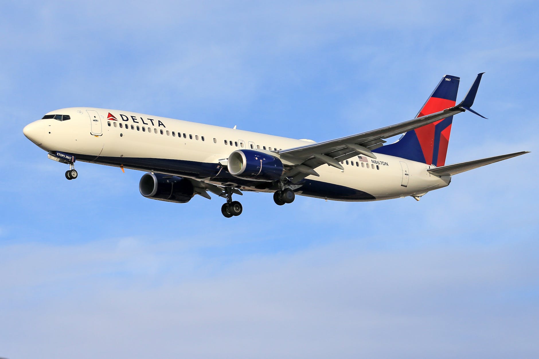 AmEx Quietly Adds New Restrictions on Delta Cards