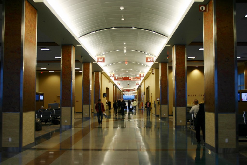 Visitor Pass Programs Make a Comeback in US Airports: XNA Joins the Trend