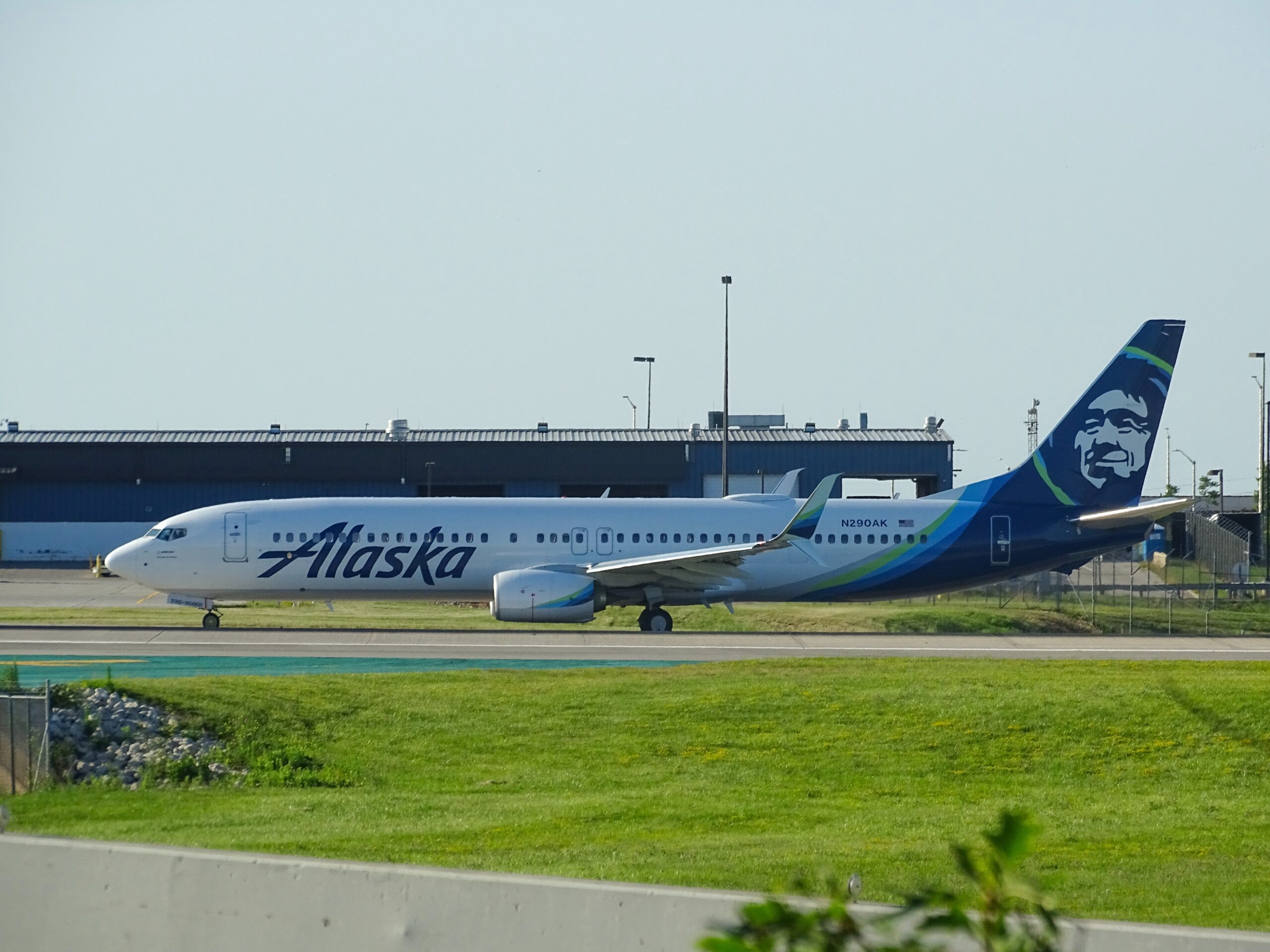 Shocking Midflight Engine Shutdown Attempt: New Details Emerge