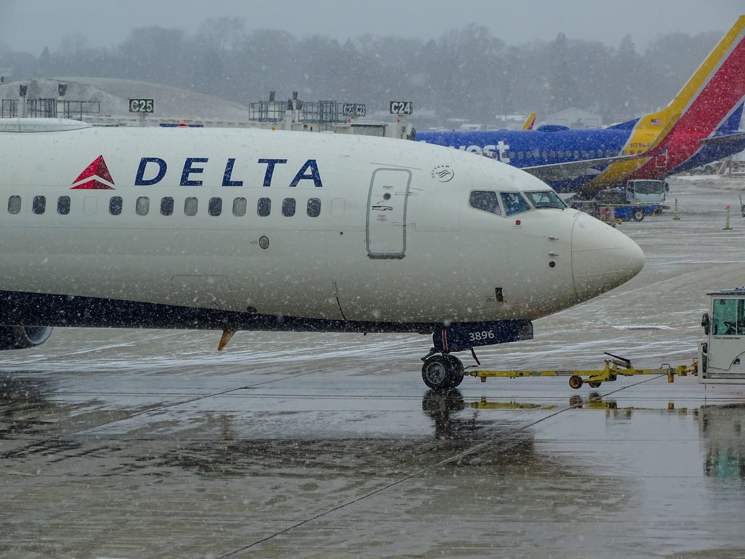 Delta SkyMiles Changes: Could a Partial Rollback be Announced Tomorrow?