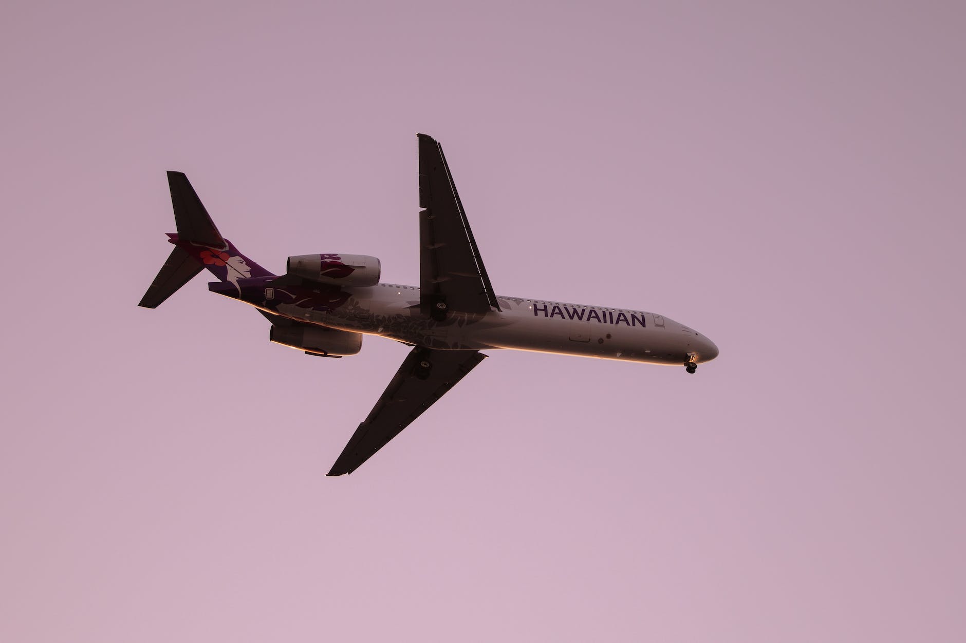 Sunday Surprise: Alaska Announces Intent to Purchase Hawaiian Airlines in $1.9 Billion Deal