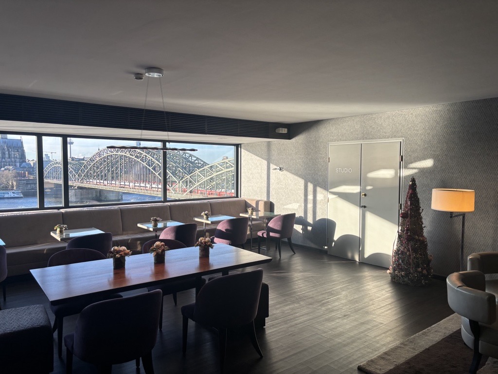 Solid and Scenic: The Hyatt Regency Cologne